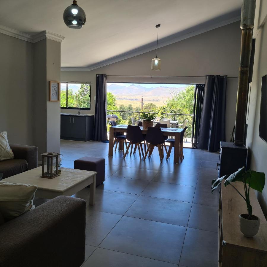 Clarens Escape Apartamento Exterior foto